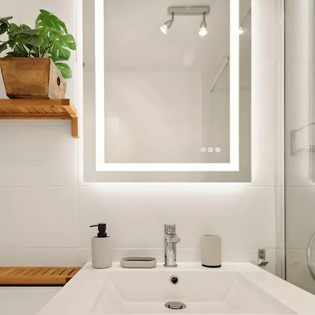 Modern Sea View -2br-4p- *