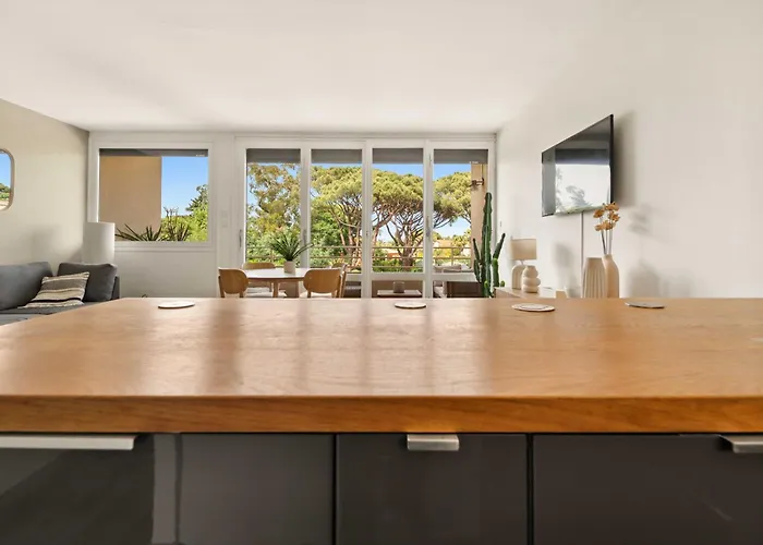 Modern Sea View -2br-4p- * Saint Tropez